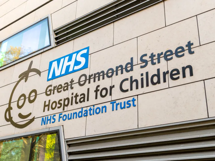 GOSH hospital sign